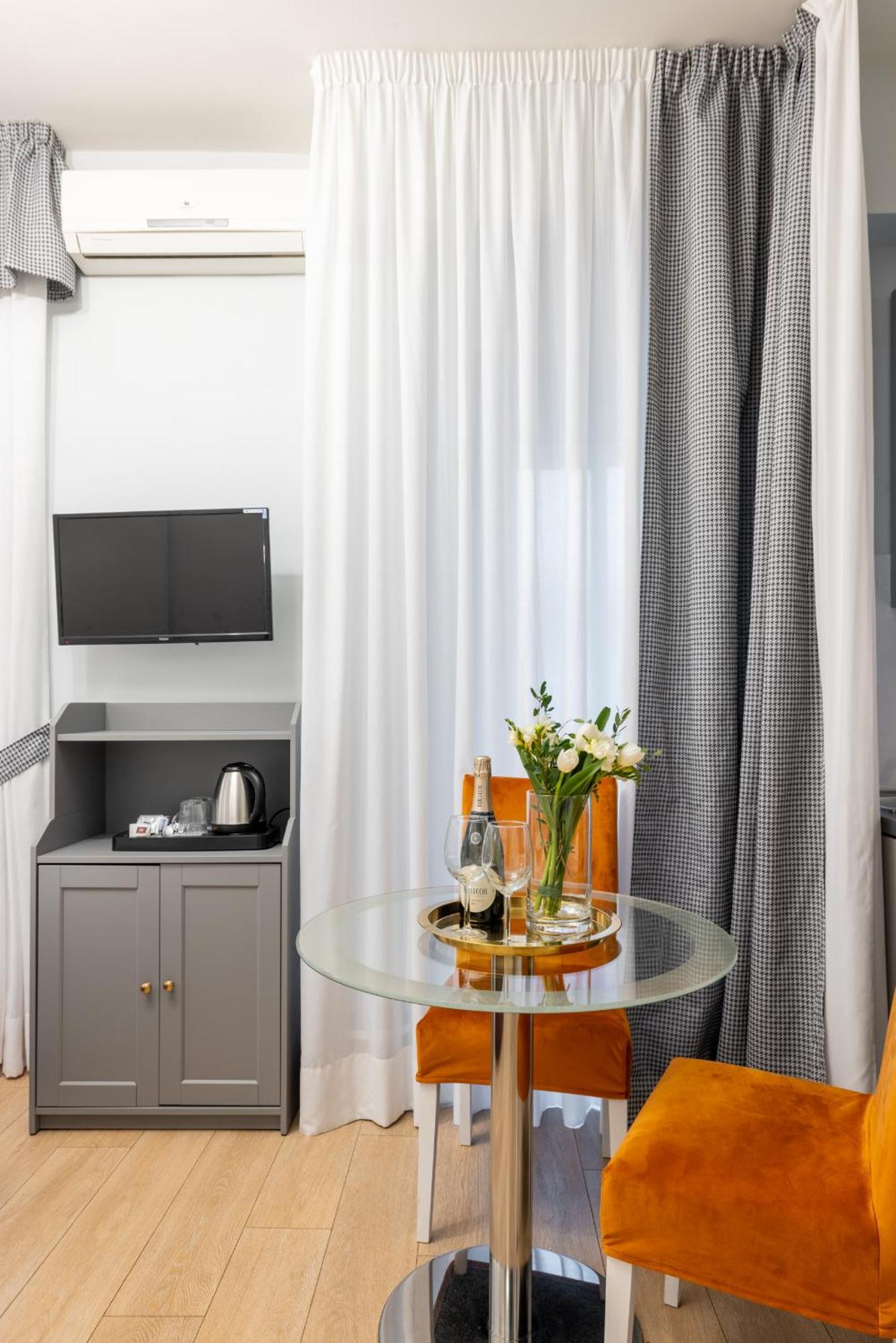 Domus Bella Roma Hotell Exteriör bild